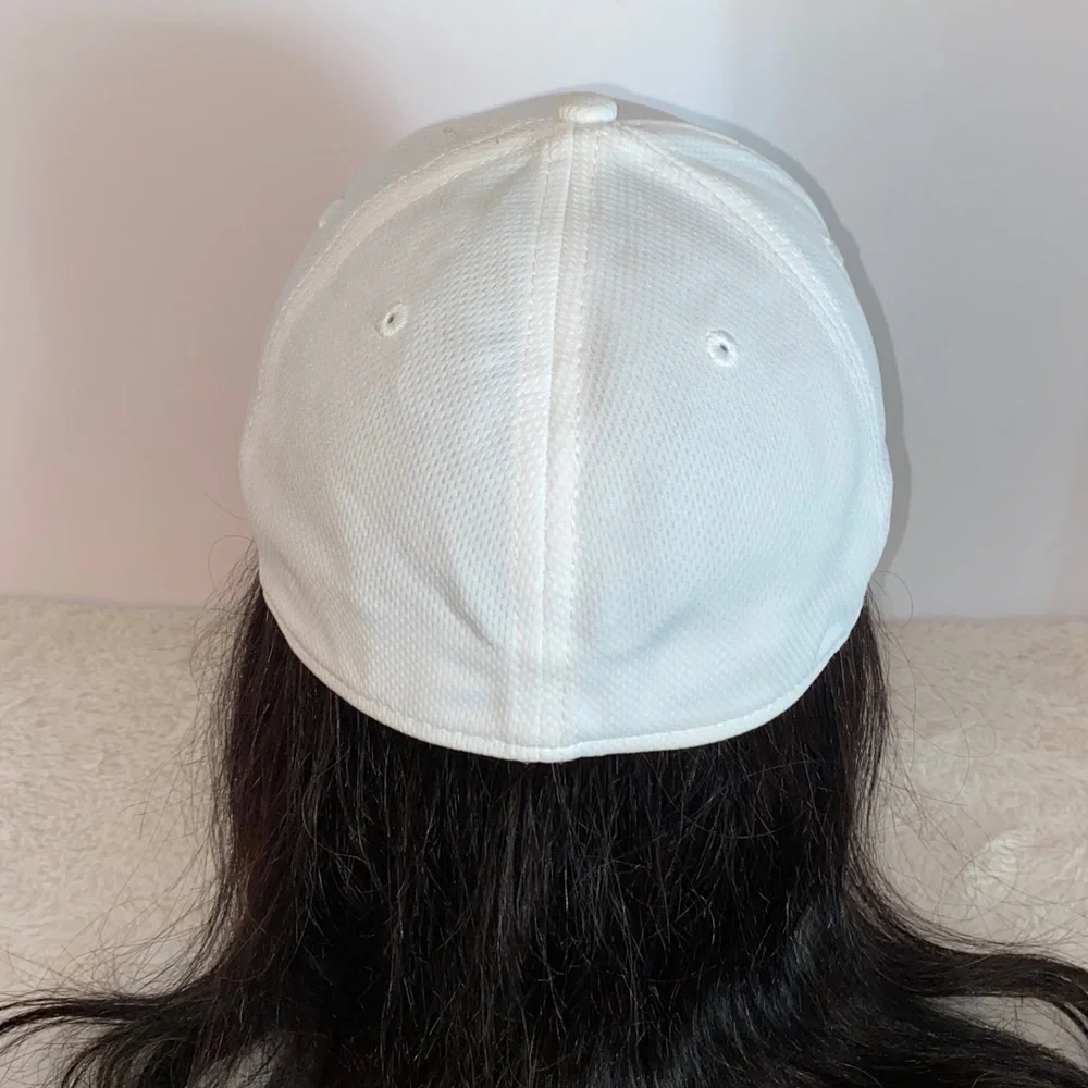 Athletic Women’s White Baseball Cap Size: Small/Medium